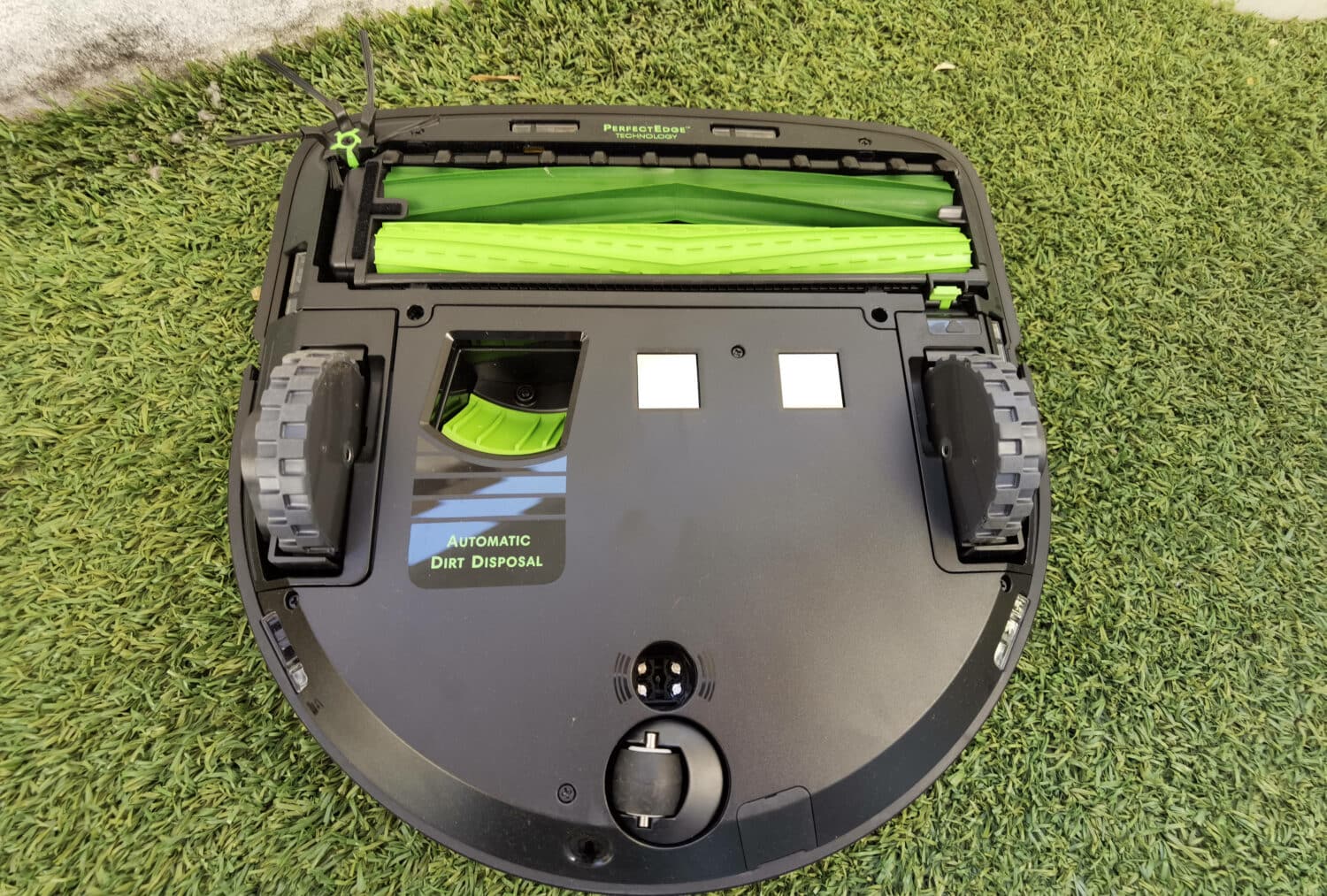 Test – iRobot Roomba S9+ : Dites adieu aux aspirateurs à main iRobot