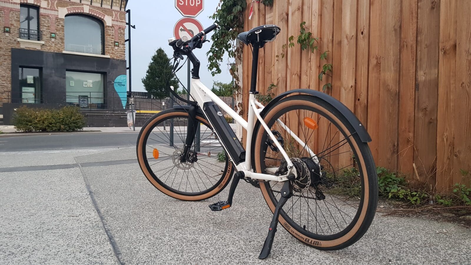 Pneu arrière du vélo Mad