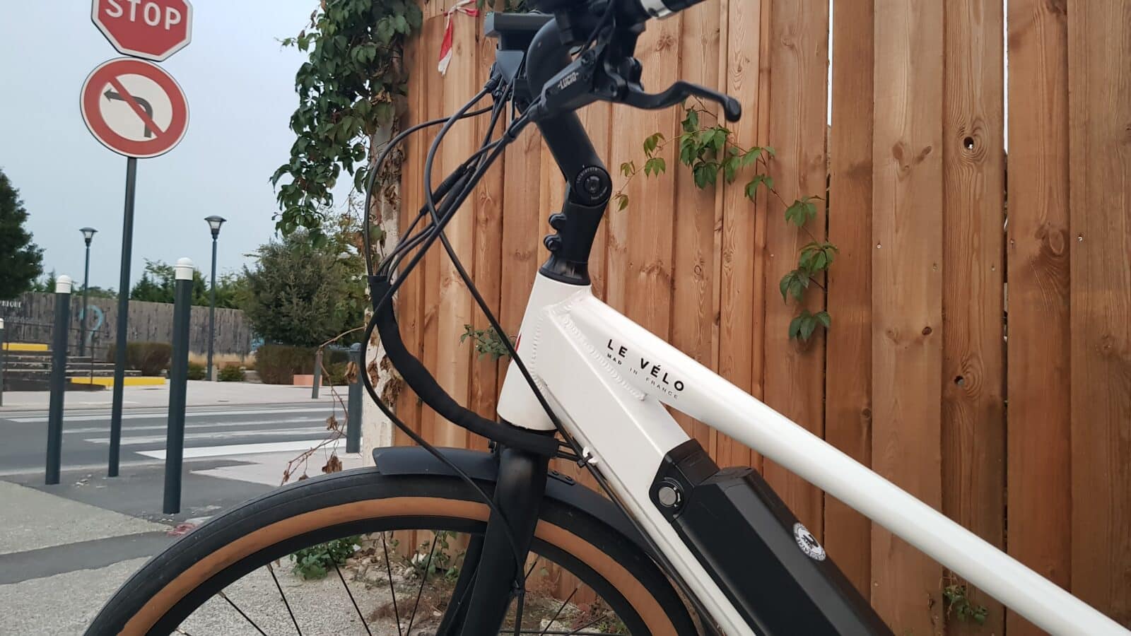 Cadre semi ouvert du vélo mad