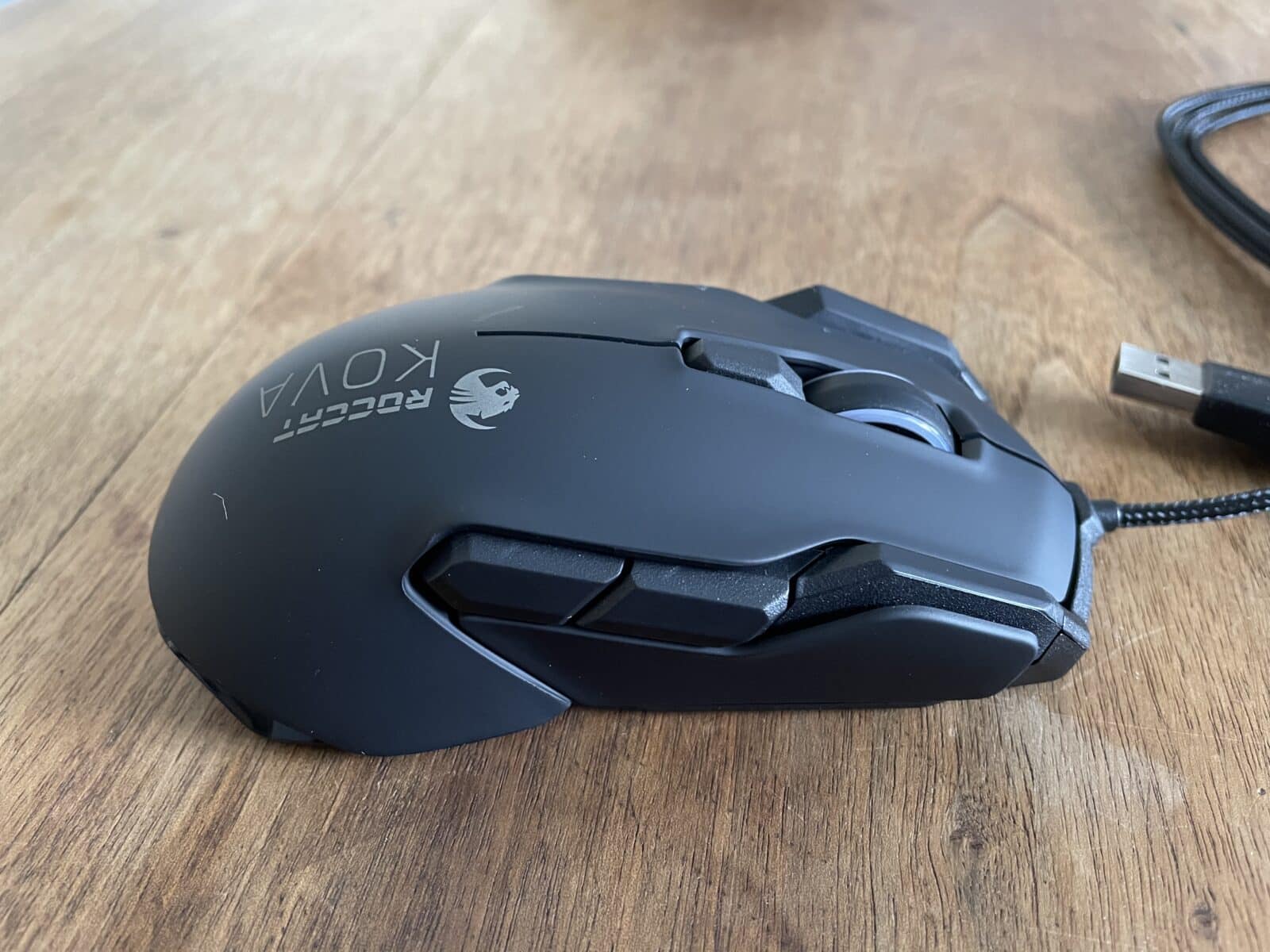 roccat kova aimo ambidextrous rgb gaming maus