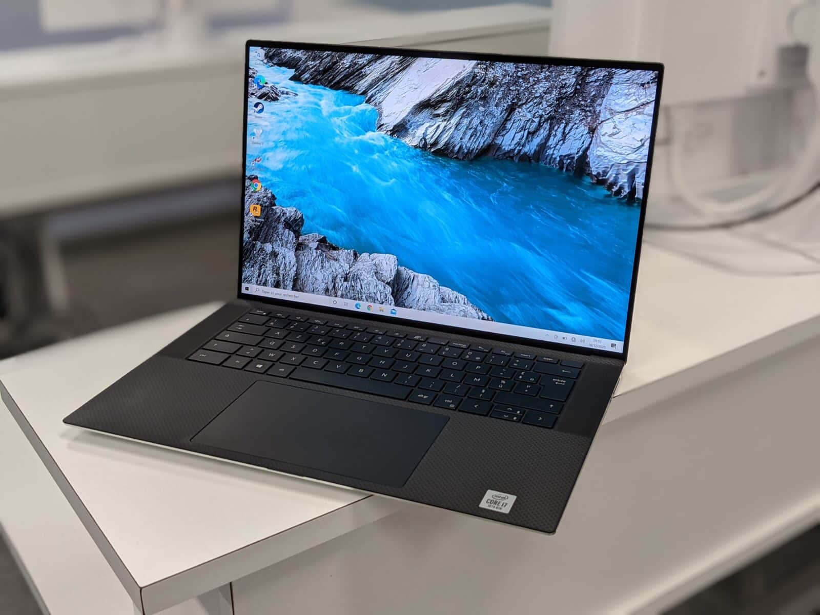 Dell XPS 15 2020 : Test complet - Ordinateur - Le Café du Geek