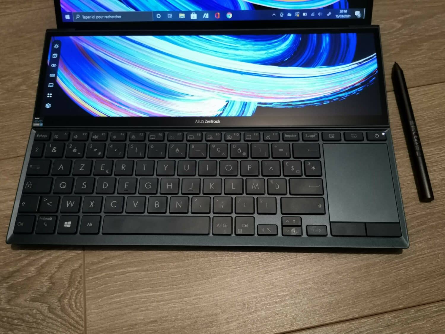 Asus ZenBook Duo 14 clavier