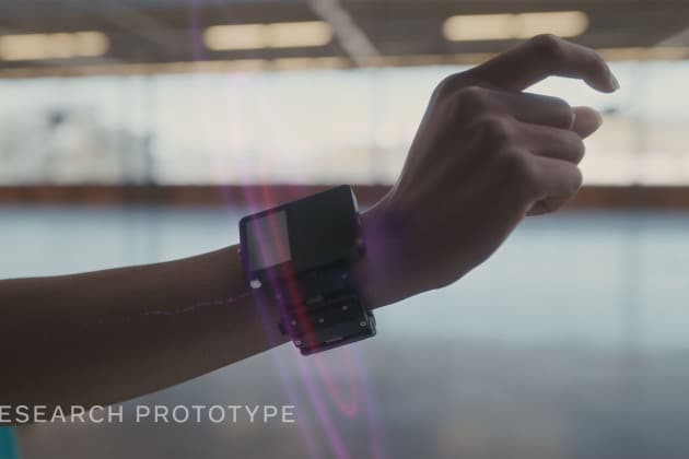 Facebook développe un bracelet qui contrôle un PC par la pensée facebook