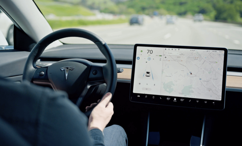 Tesla : l'abonnement pour l'Autopilot encore repoussé