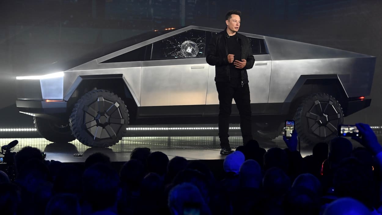 Tesla Cybertruck Elon Musk
