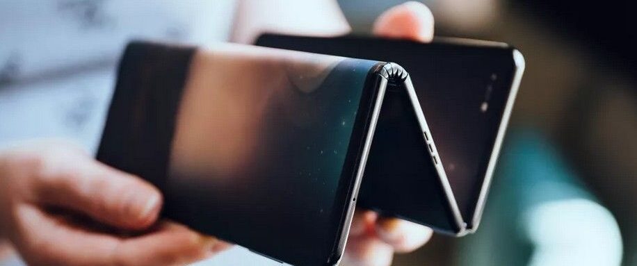 tcl-protoype-pliable concept phone Samsung tablette pliable en 3 parties