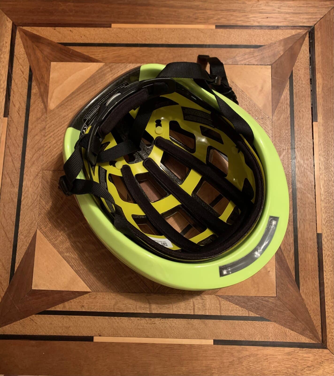 Casque Vélo Lumos Kickstart Lite V2 Noir - MIPS - Taille M/L (54-61 Cm) - Neuf