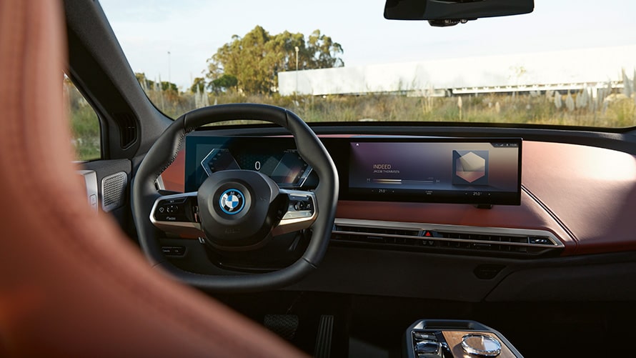 BMW iX : le SUV 100 % électrique avec la 5G et une autonomie record bmw