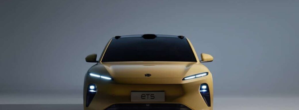nio-et5-berline-electrique-avant
