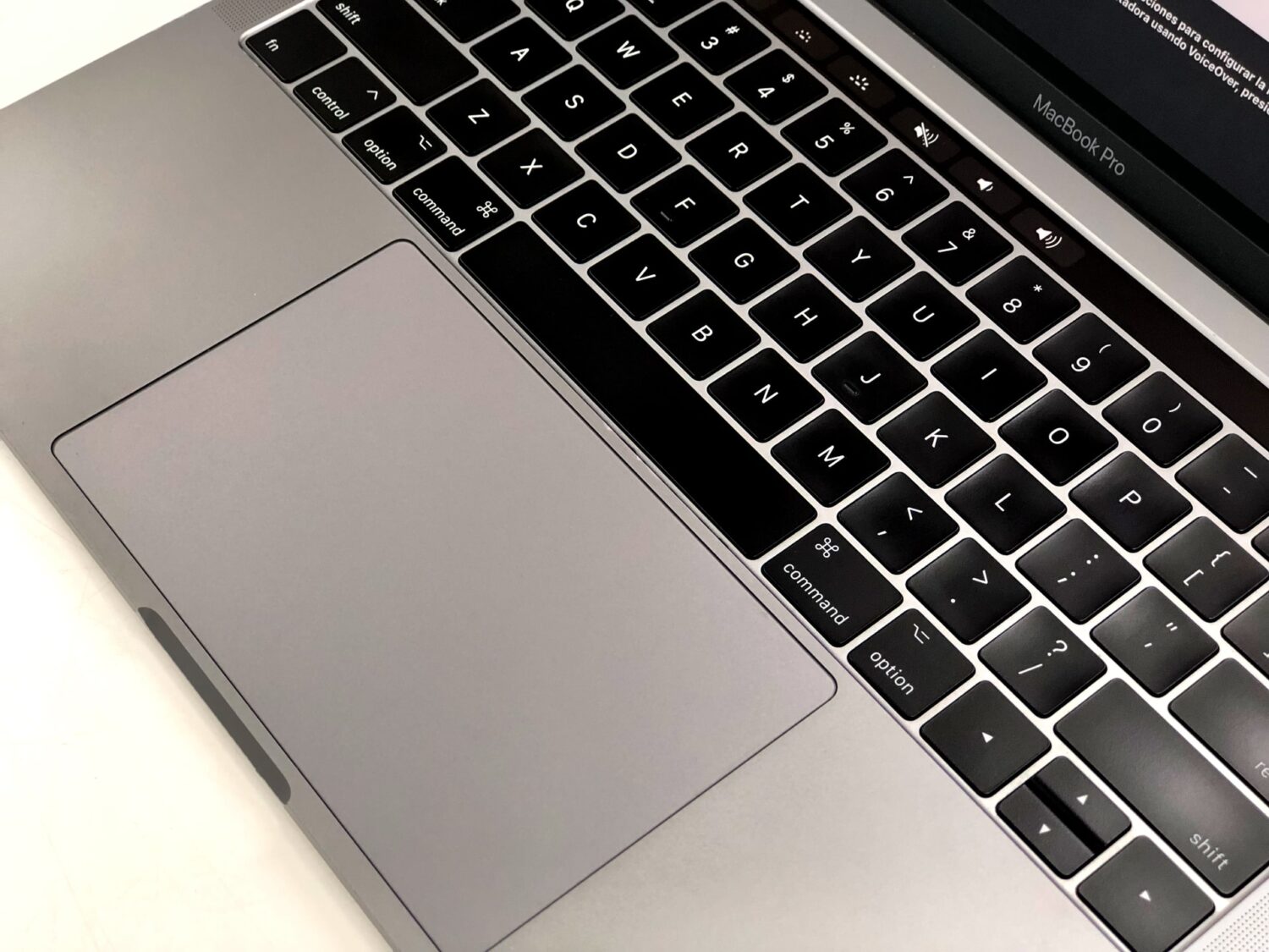macbook-pro-2022-modele-entree-de-gamme-lancement-debut-mars
