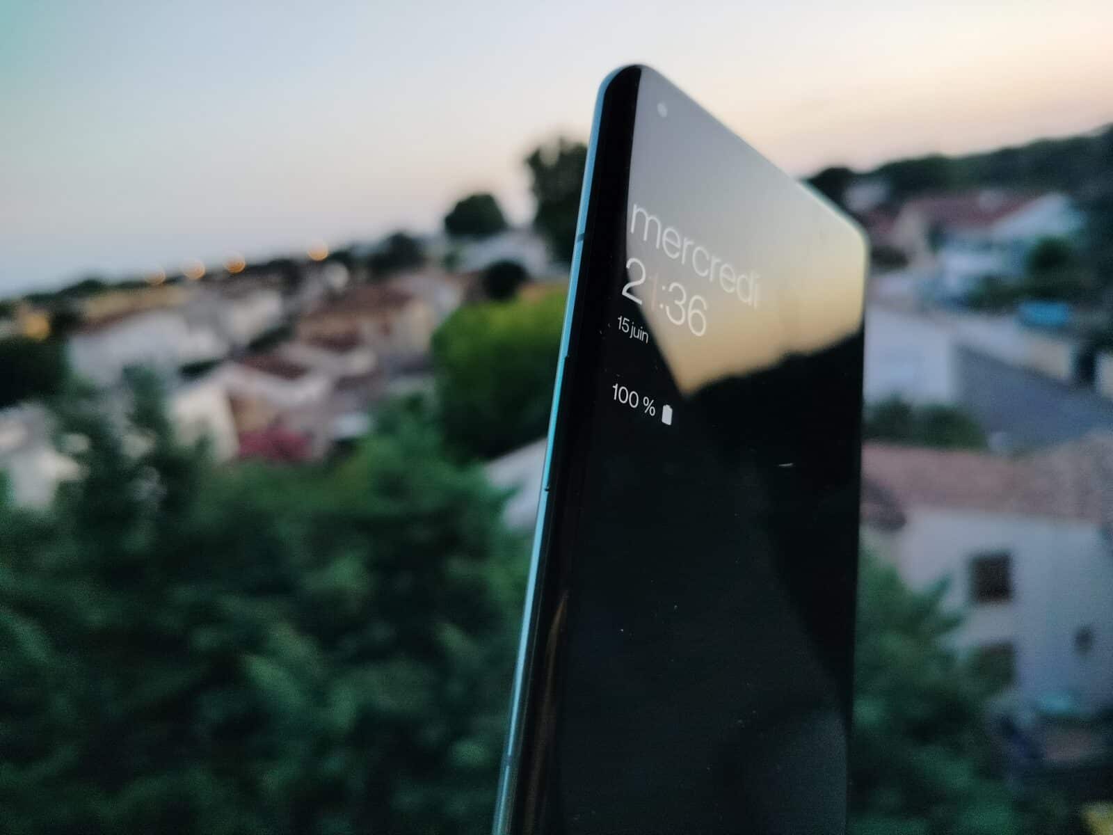 Test – OnePlus 10 Pro : un haut de gamme sans extravagances Android