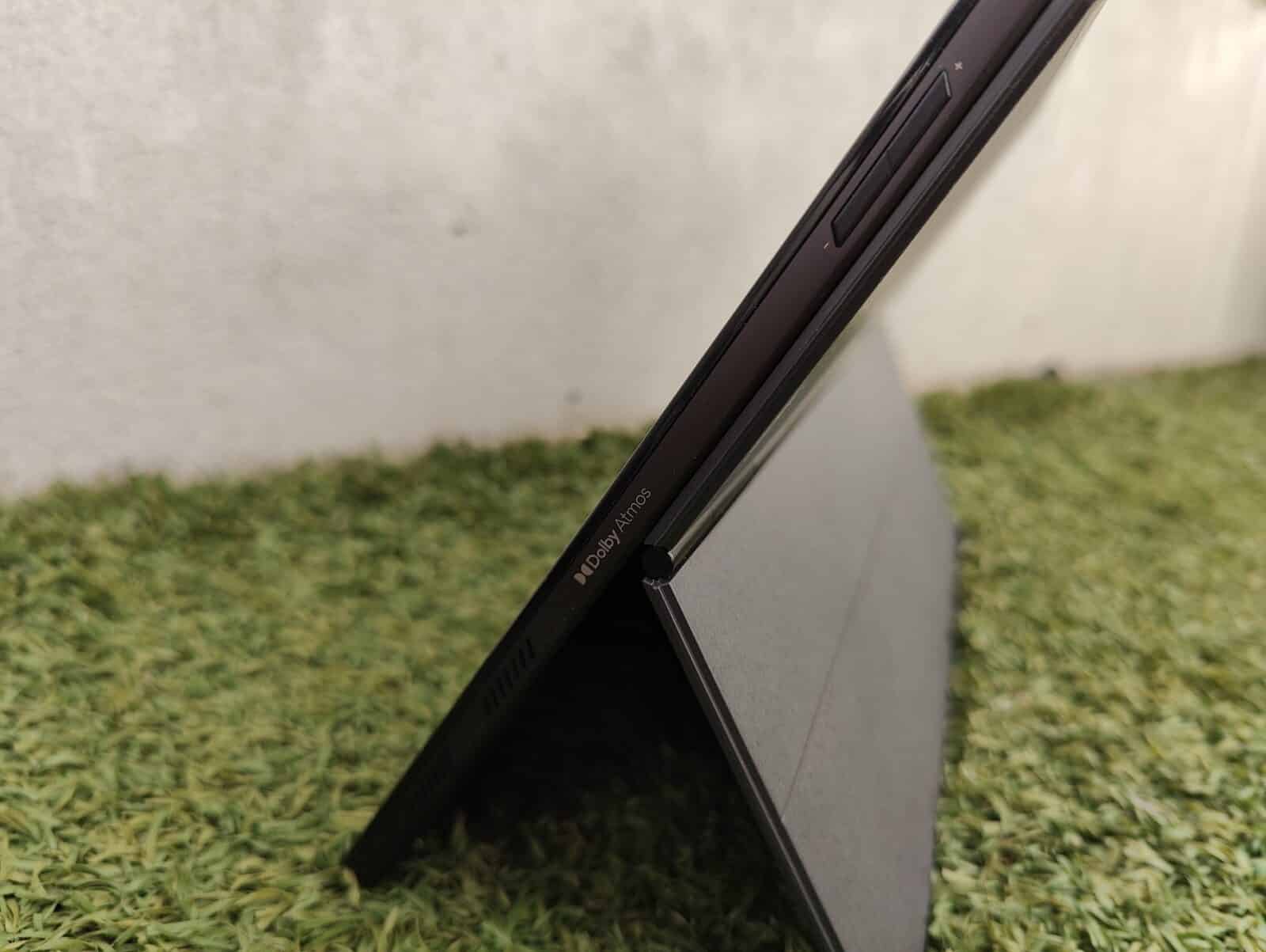 Test – Asus Vivobook 13 Slate OLED : un 2-en-1 abordable, mais perfectible asus
