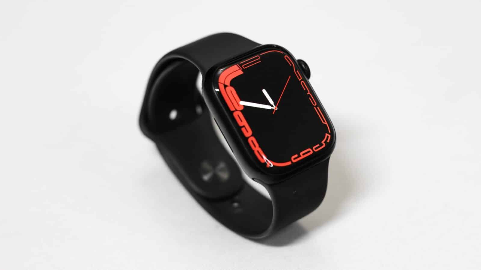 Apple Watch Series 8 un nouveau modèle avec une taille d