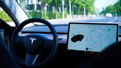 Tesla-navigation-GPS-gratuite-payante-nouveaux-clients
