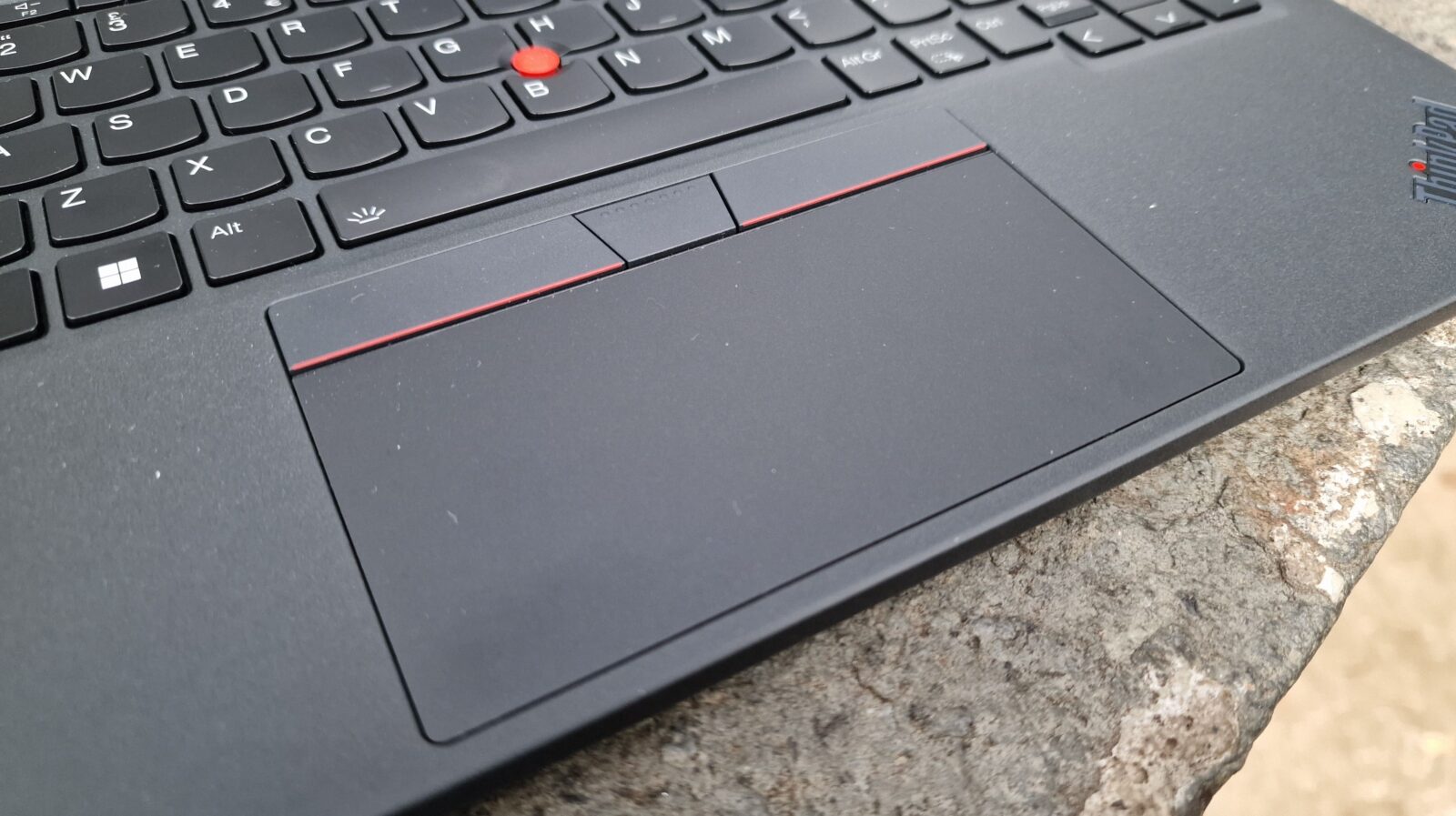 TEST – Lenovo ThinkPad X13s, l’ARM sous Windows au niveau d’Apple ?