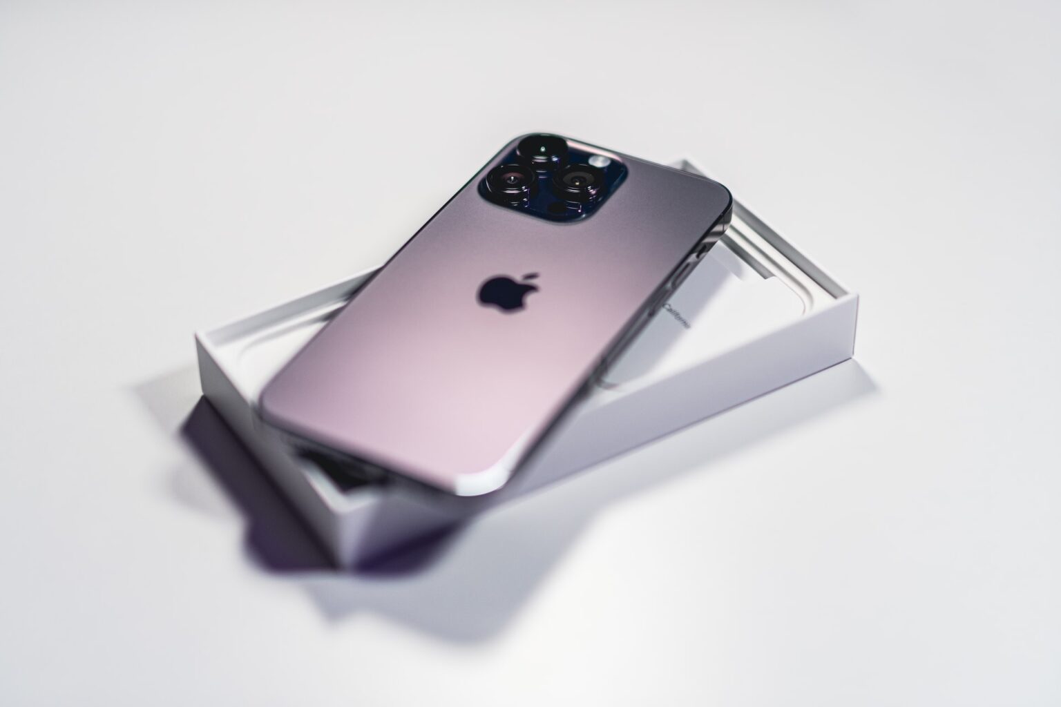 Iphone 15 Ultra Apple Prévoit Un Châssis En Titane Lcdg