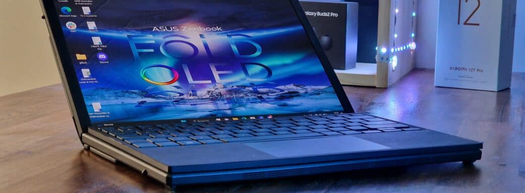 Asus Zenbook Fold - Mode PC portable
