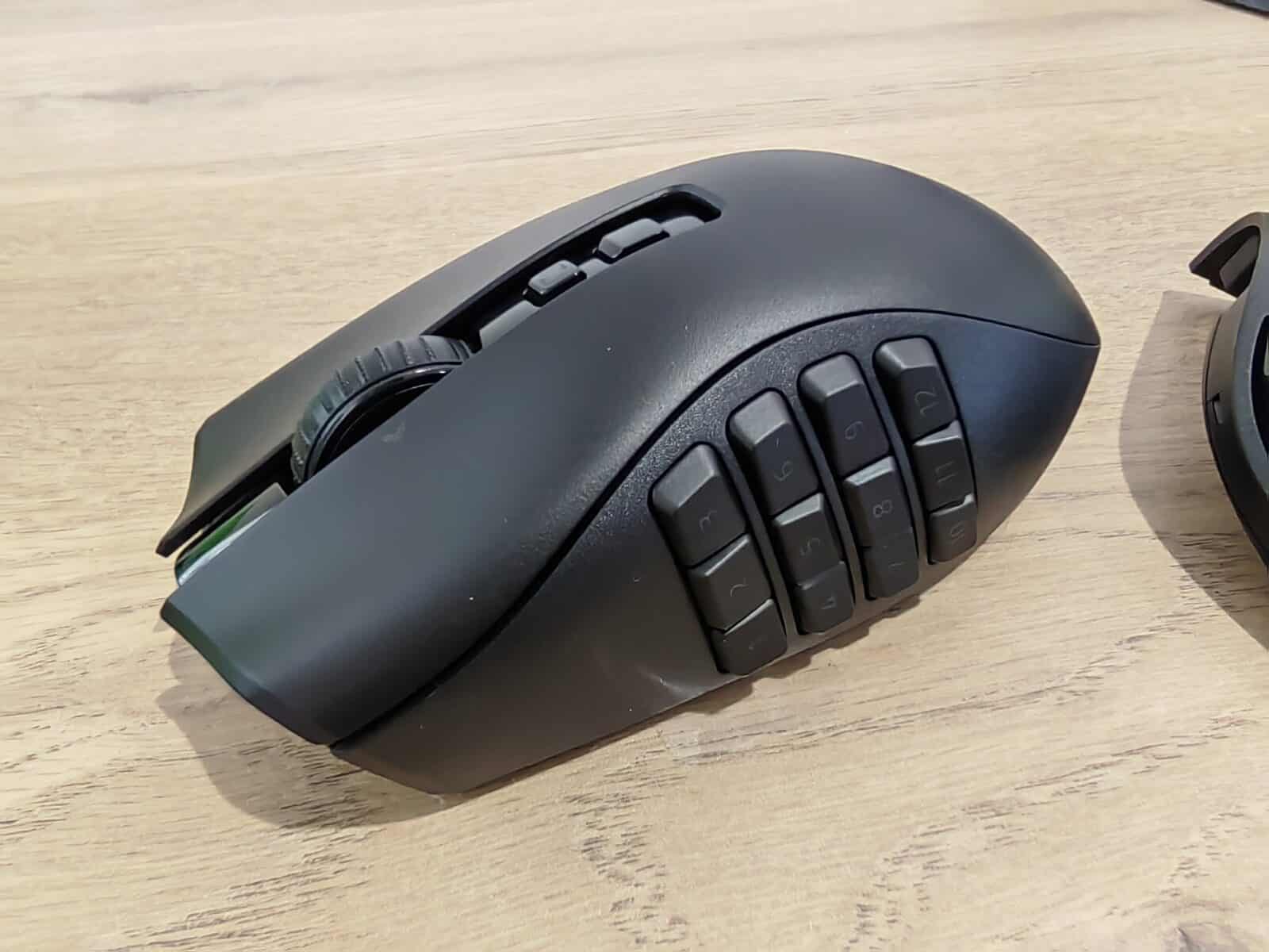 Test – Razer Naga V2 Pro : Une souris sans fil polyvalente gaming