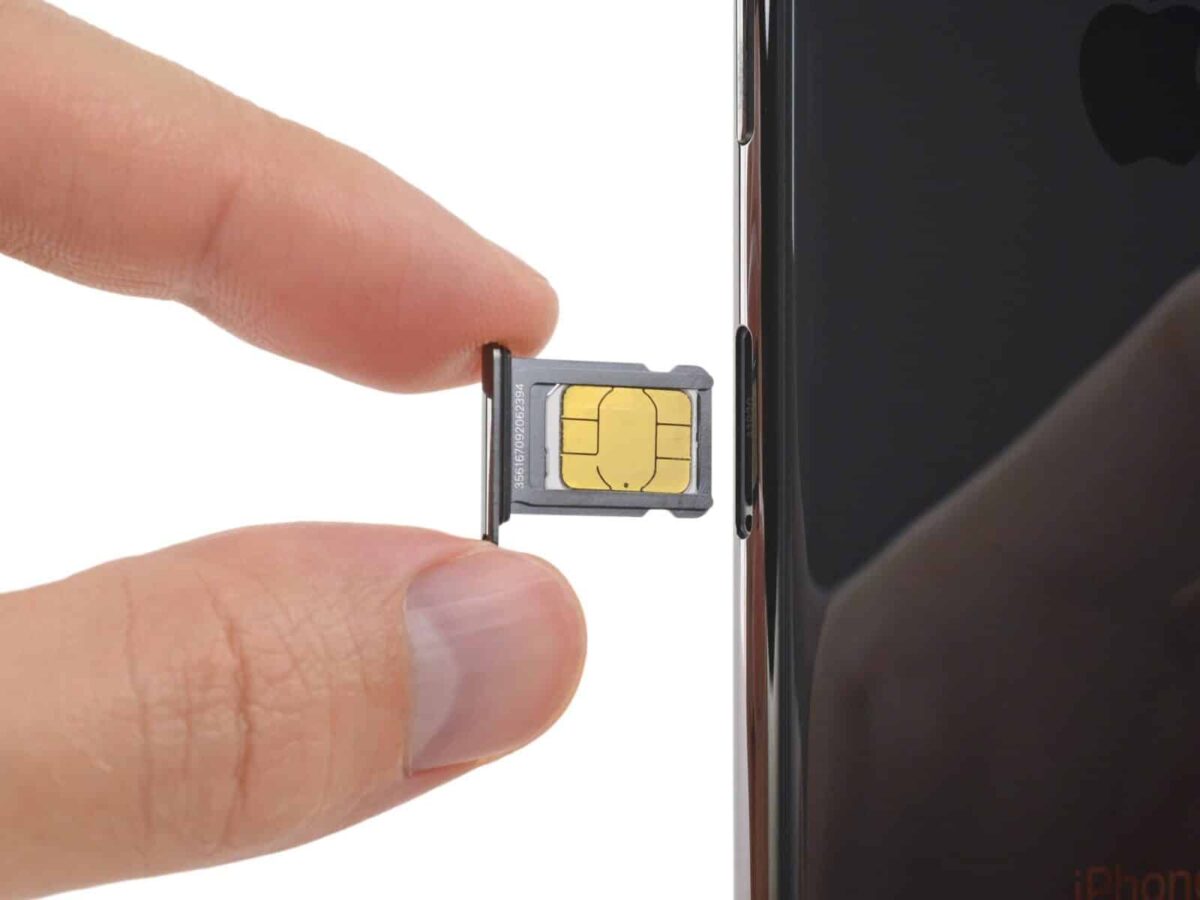 iPhone 15 Apple compte mettre fin à la carte SIM en France ! LCDG