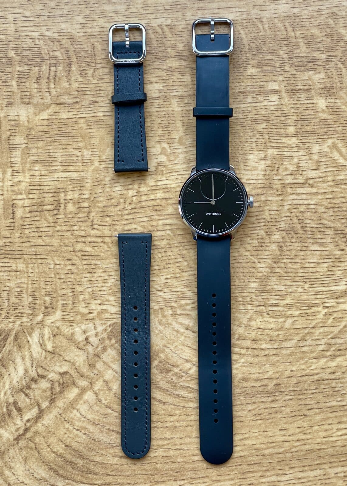 withings-scanwatch-light-comparaison-bracelet-cuir