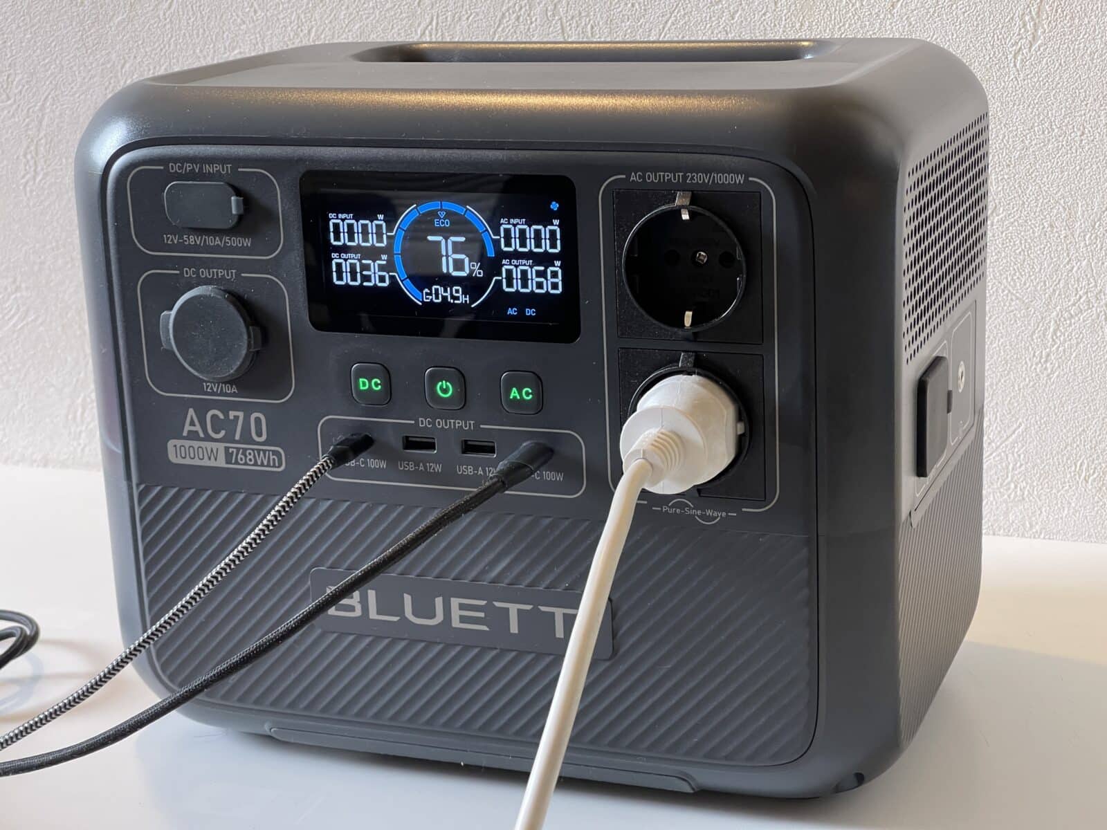 bluetti-ac70-connectique-ac-dc