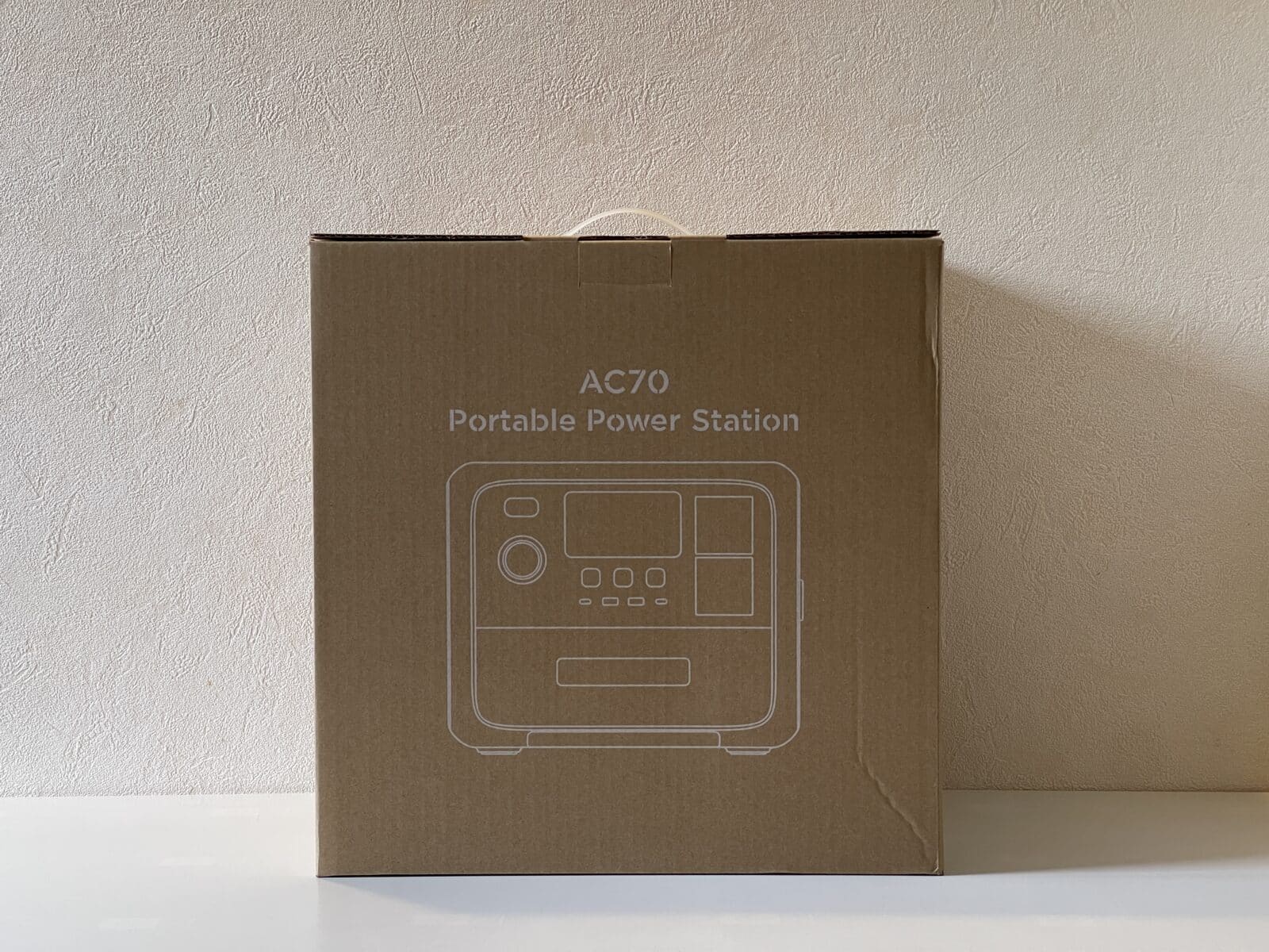 bluetti-ac70-unboxing