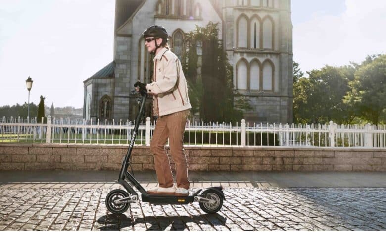 NAVEE renforce la puissance et la sécurité sur les routes avec les nouvelles séries ST et GT