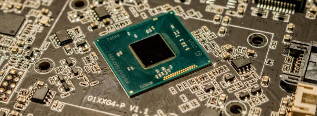 litige arm qualcomm
