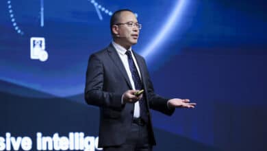 Huawei présente ses solutions 5G-AA pour booster l'IA mobile.