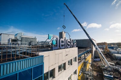 Delska lance un centre de données durable en Lettonie, innovant et écologique.