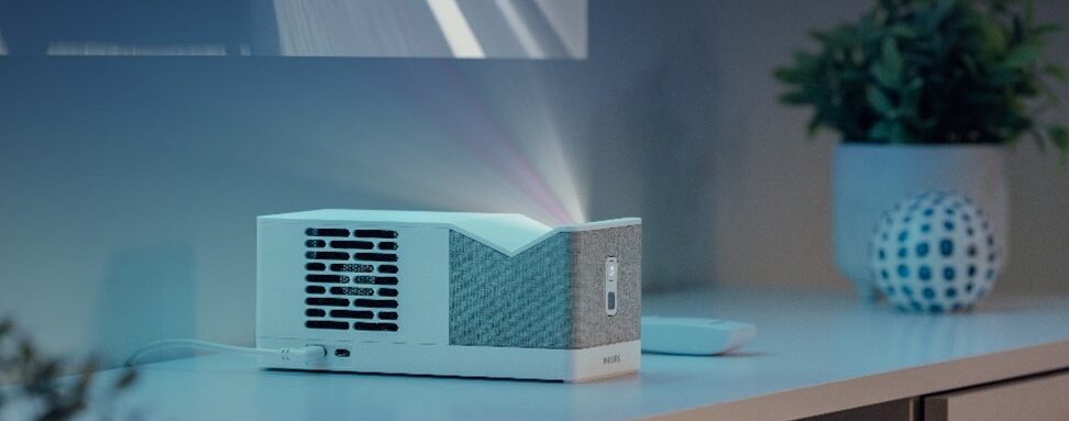 Le projecteur Philips Screeneo UL5 Smart enfin disponible à la vente