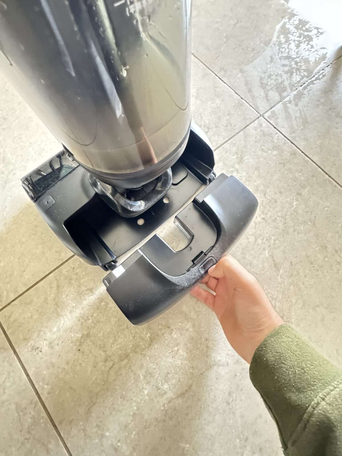 Deux réservoirs amovibles pour plus de praticité.