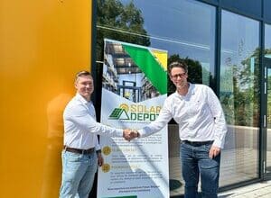 Solar Depot distribue les panneaux TCL SunPower, alliant design et performance solaire.
