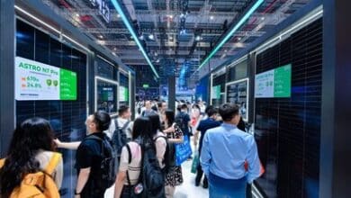 Astronergy dévoile ses modules solaires innovants et ses nouveaux partenariats mondiaux.