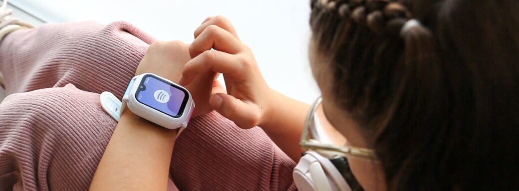 Voyages en famille : la montre GPS indispensable