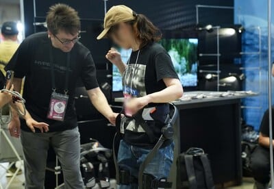 Hypershell présente le Carbon X au Tokyo Outdoor Show et séduit les passionnés d’outdoor.