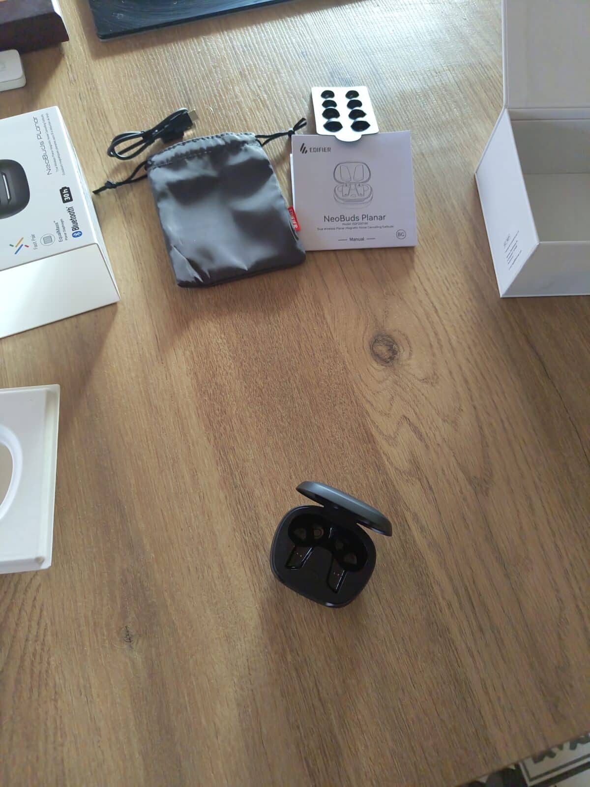 Neobuds unboxing