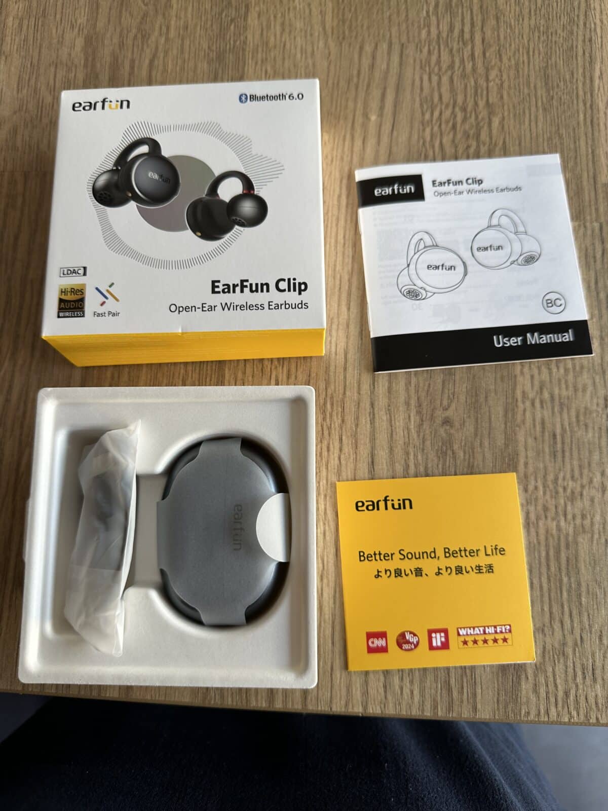 Unboxing EarFun Clip