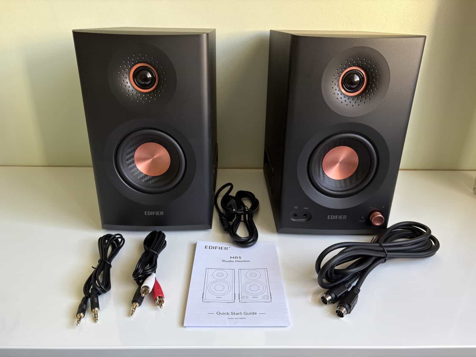 Edifier MR5