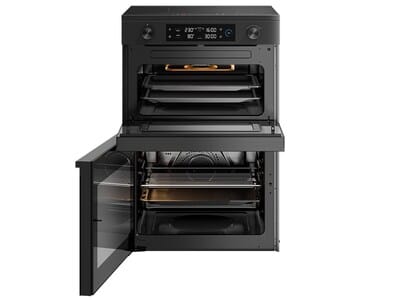 Midea Wave Range dévoile un four 3 en 1 compact, idéal pour les cuisines familiales.
