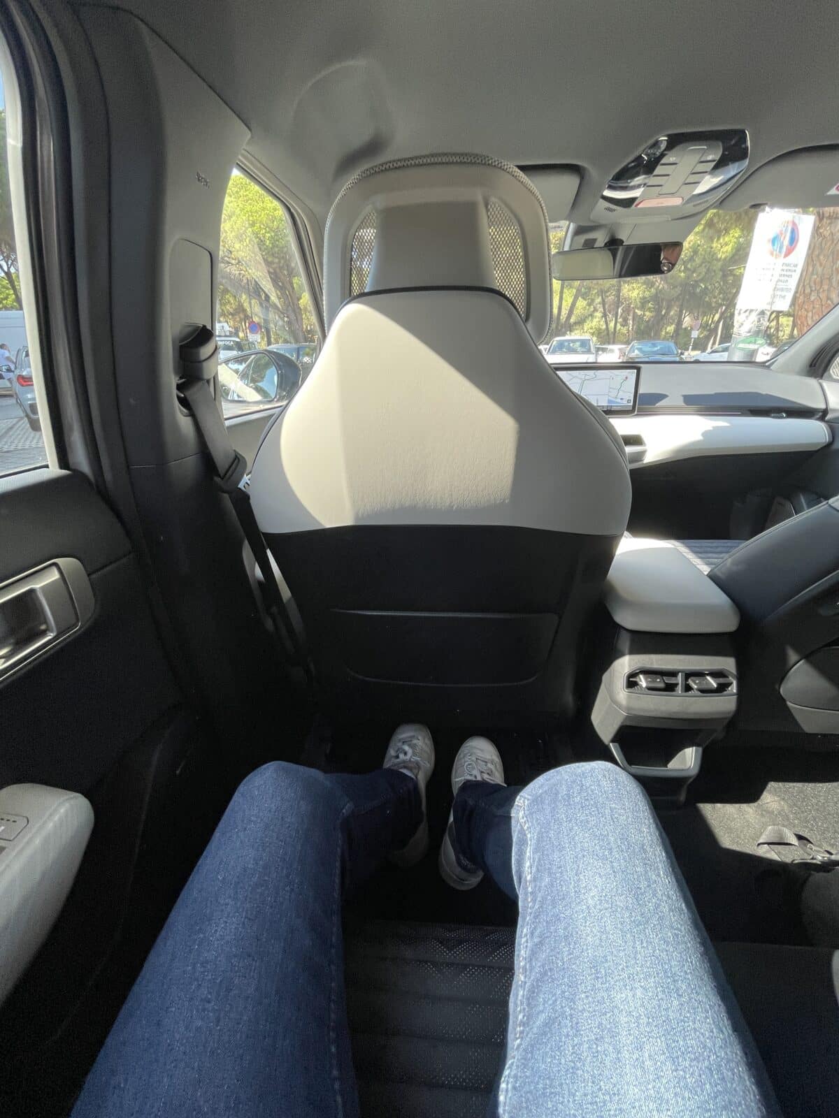 kia-ev4-espace-places-arrieres