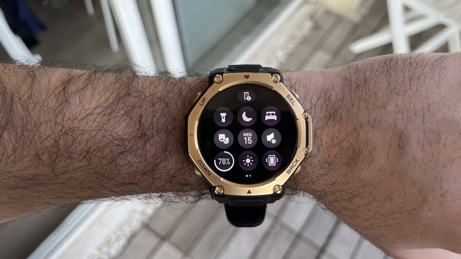 Amazfit T-Rex 3 Pro Ecran