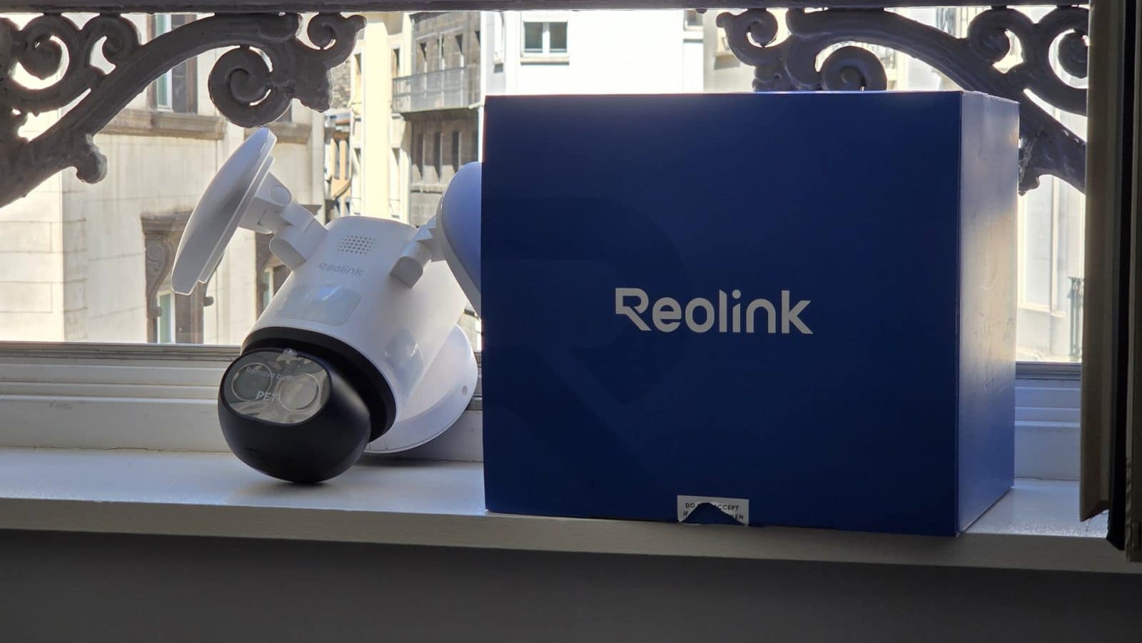 Reolink Duo Floodlight WiFi | Telecamera a doppio obiettivo 4K con Reolink Duo Floodlight WiFi | Telecamera a doppio obiettivo 4K con