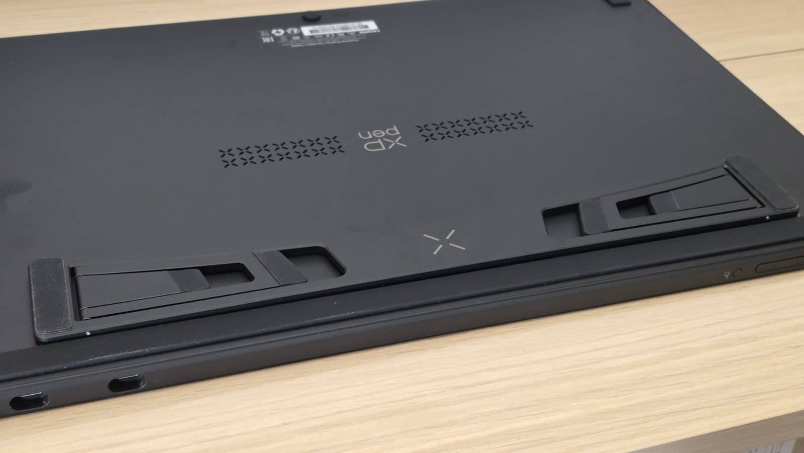 XPPen Artist Ultra 16 - Arrière