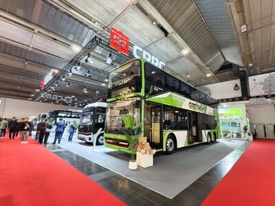 CRRC EV dévoile ses nouveaux bus électriques et solutions urbaines connectées.
