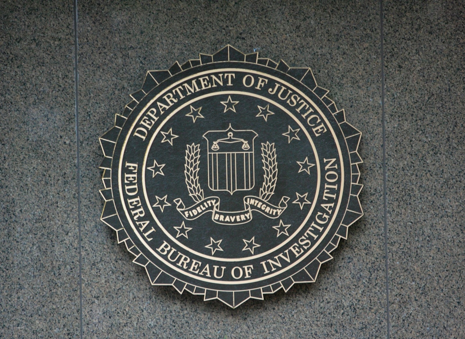 fbi chasse cybercriminels