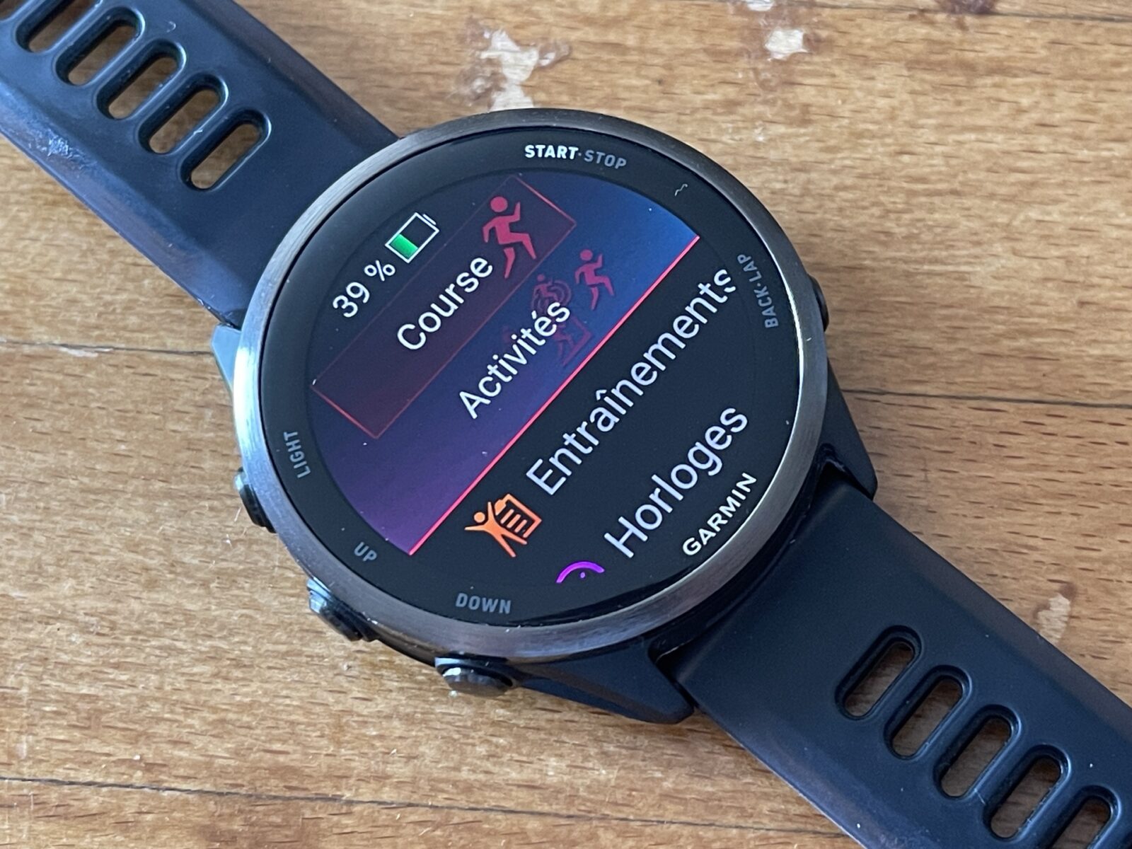 garmin-forerunner-570-os