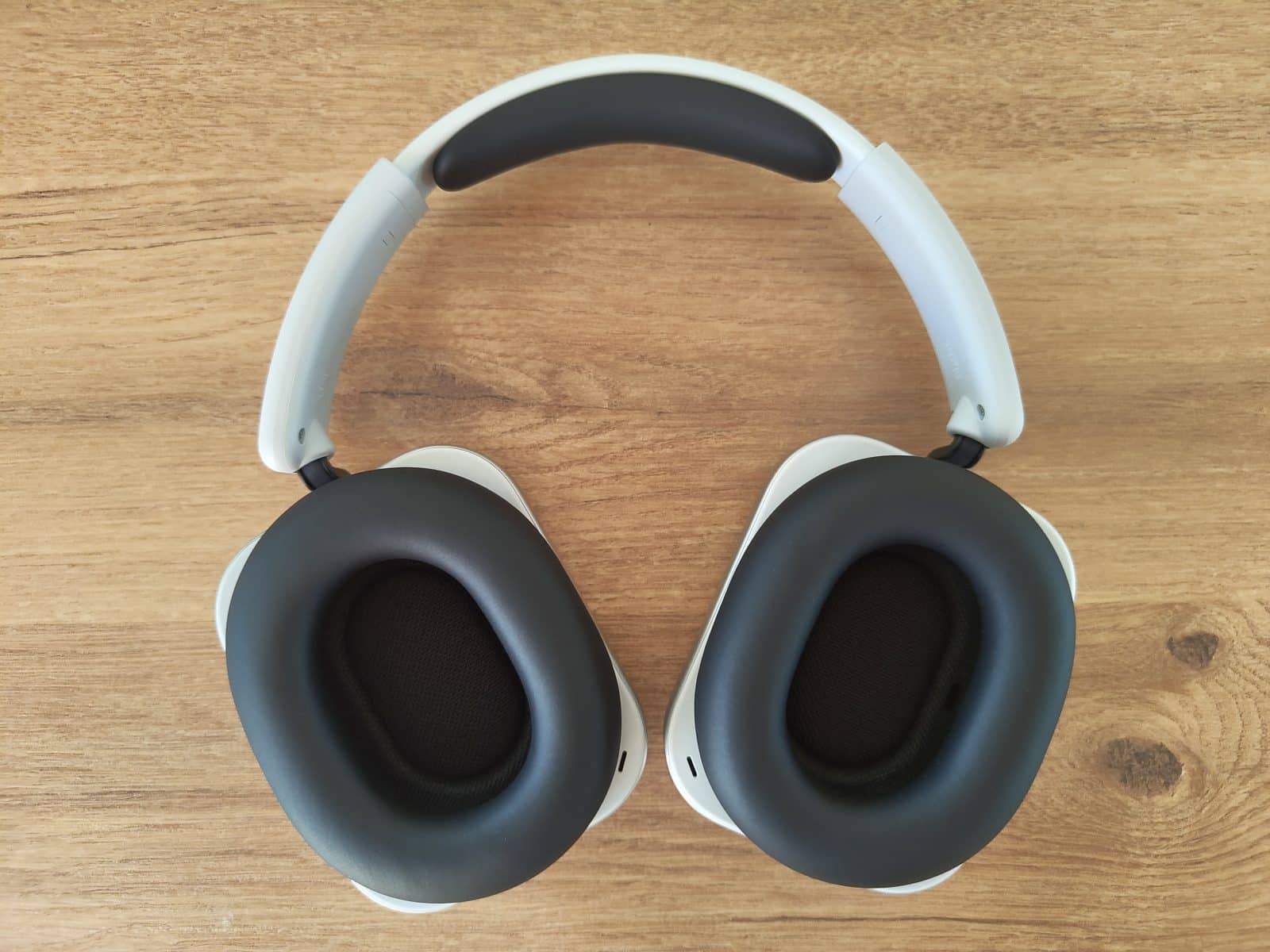 headphones (1) unboxing