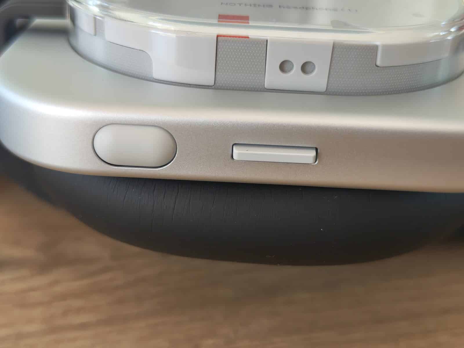 headphones (1) bouton