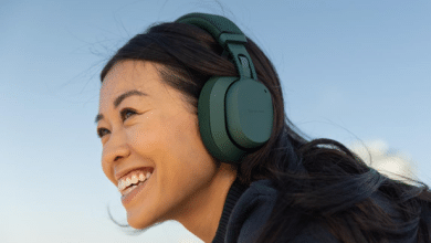 Fairphone lance le nouveau Fairbuds XL : un son affiné, une durabilité accrue et un impact plus positif pour les personnes et la planète